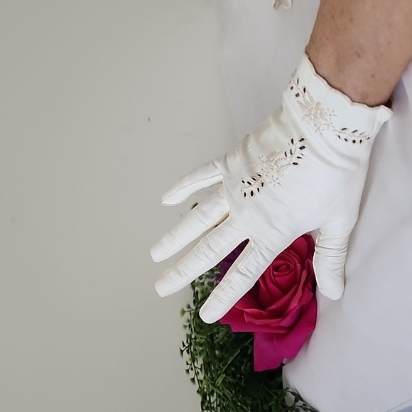 Vintage Ivory Leather Lace Gloves 6 3/4 Made In Italy - Picture 4 of 9